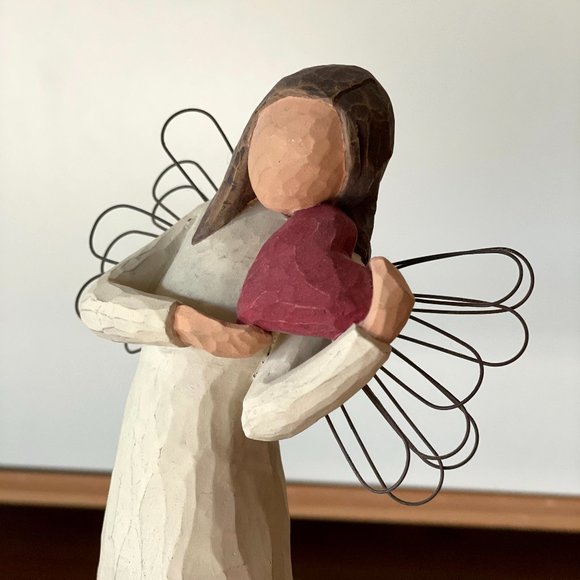 Willow Tree Angel of the Heart Figure - Picture 2 of 5